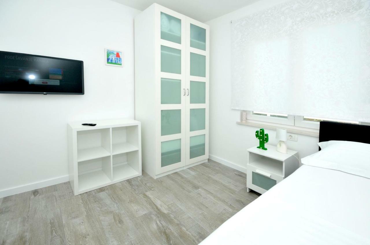 Apartmani Olive Trogir Exterior foto