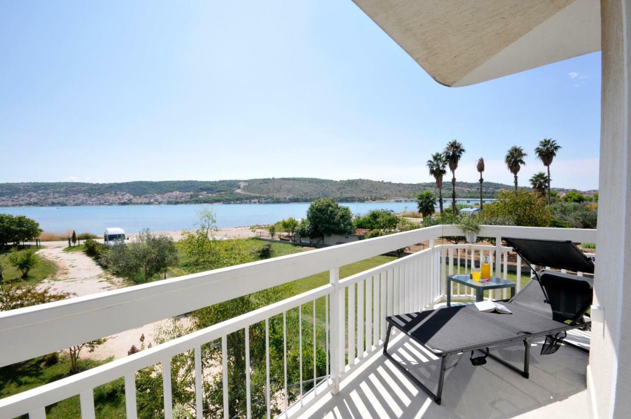 Apartmani Olive Trogir Exterior foto