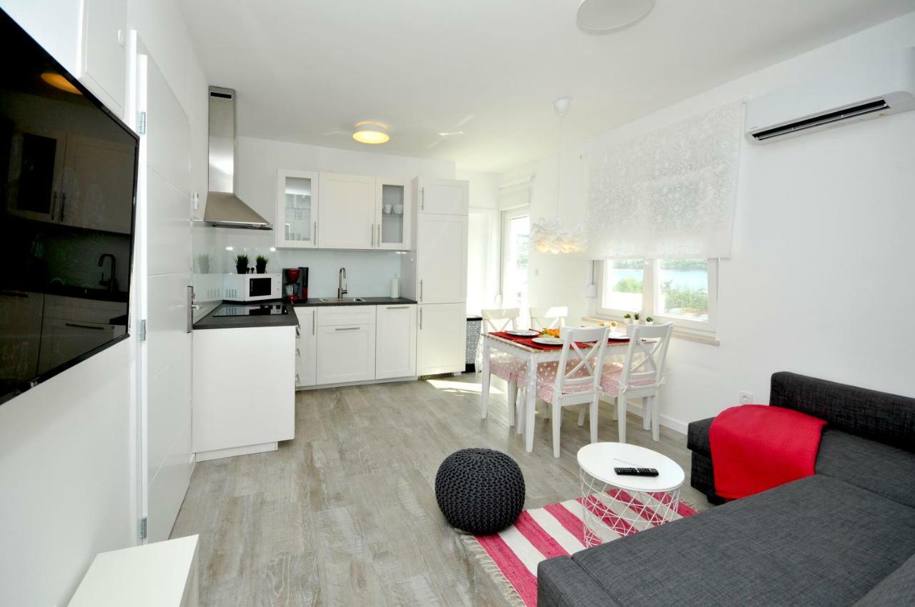 Apartmani Olive Trogir Exterior foto