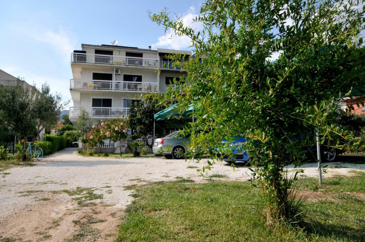 Apartmani Olive Trogir Exterior foto