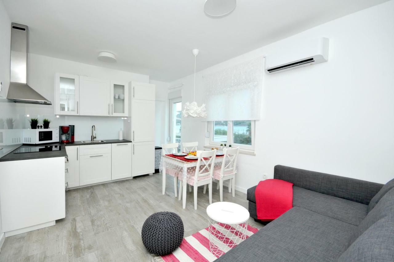 Apartmani Olive Trogir Exterior foto