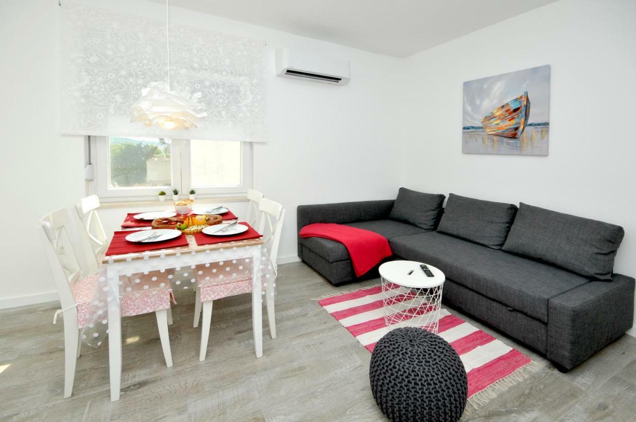 Apartmani Olive Trogir Exterior foto